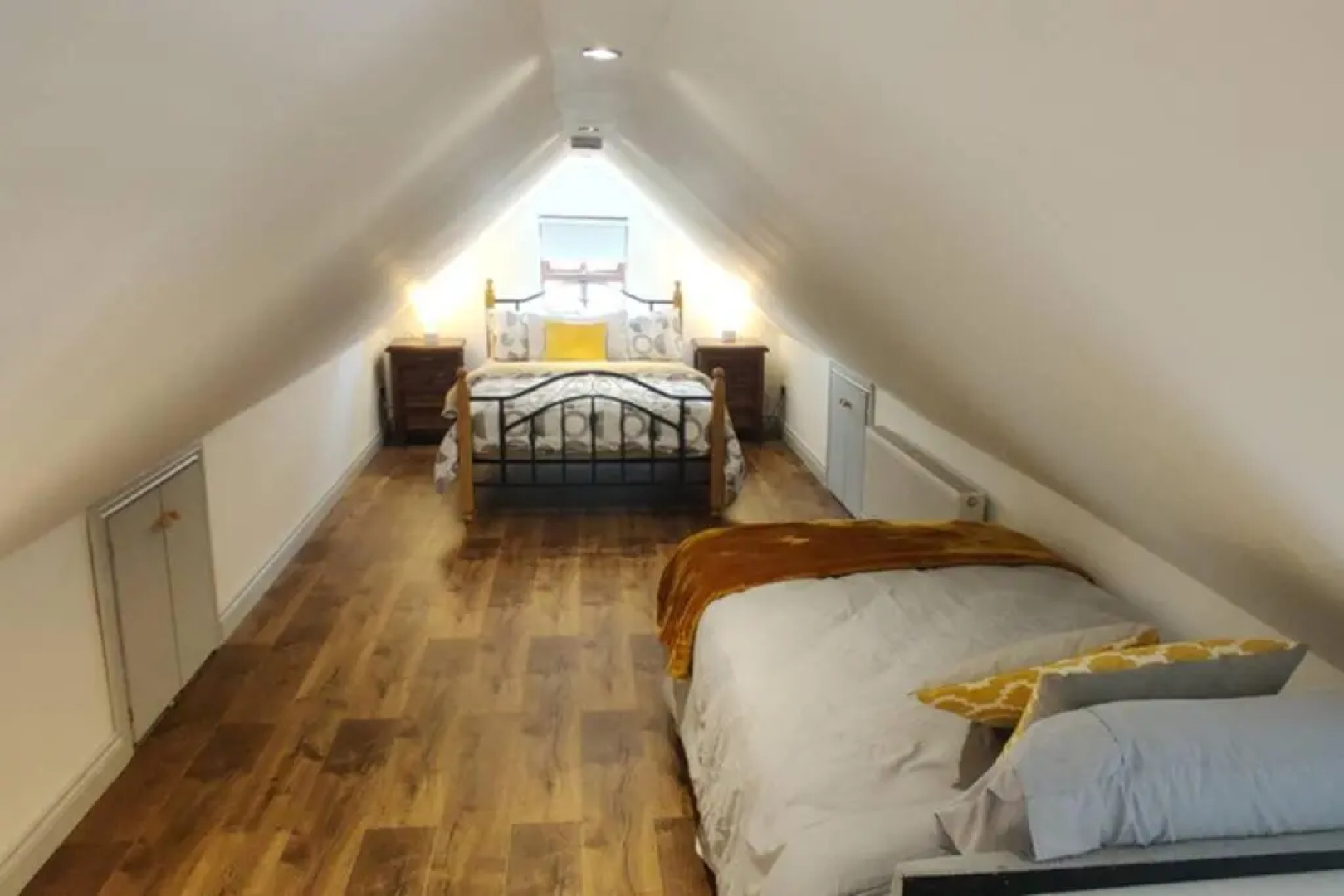 Luxury 'Cois Abhainn' Self Catering Apartment