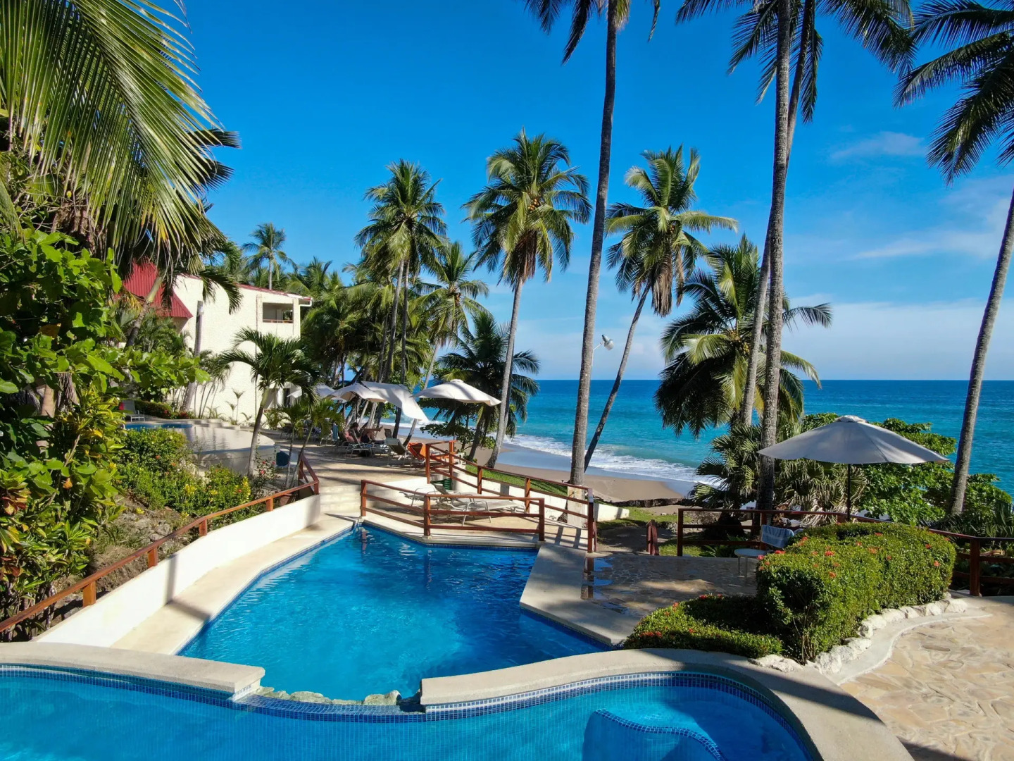 Tango Mar Beachfront Boutique Hotel & Villas