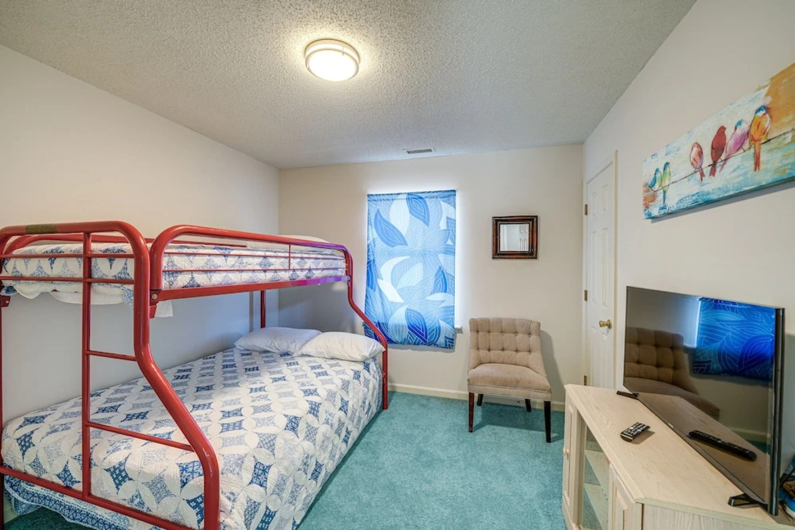 Charming Nags Head Retreat: Half-mi to State Park!