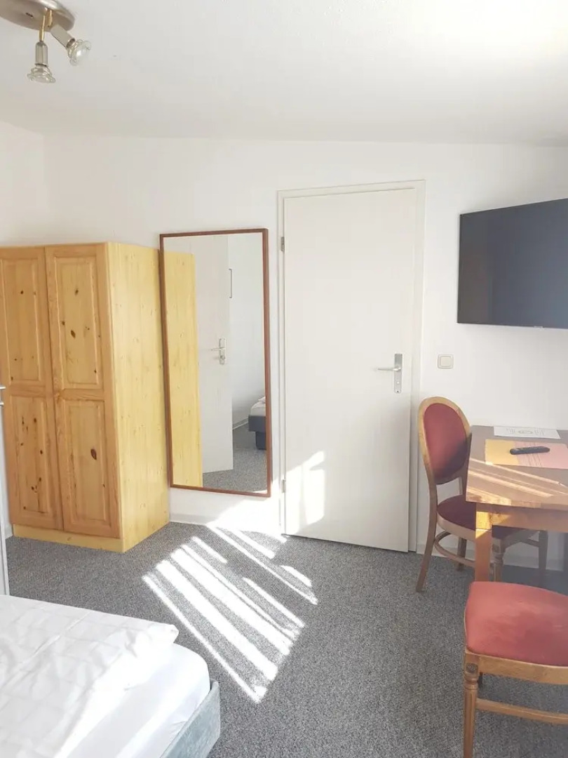 Hotel - Pension - Weller