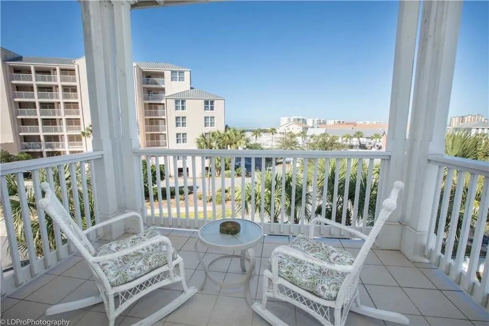 Seascape by RedAwning