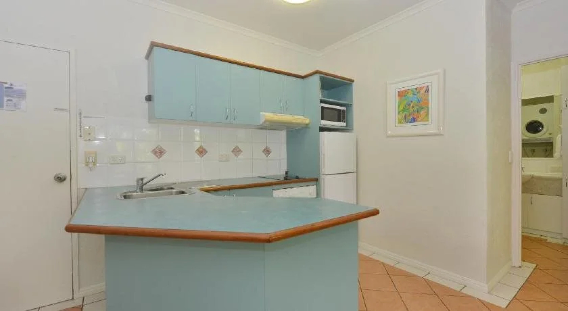 Retro Port Douglas Apartments