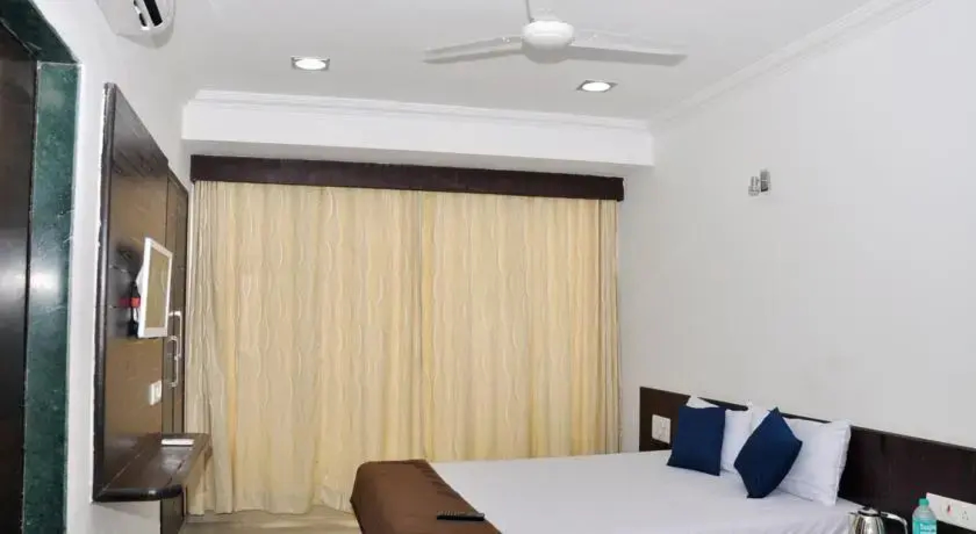 Hotel Keshav
