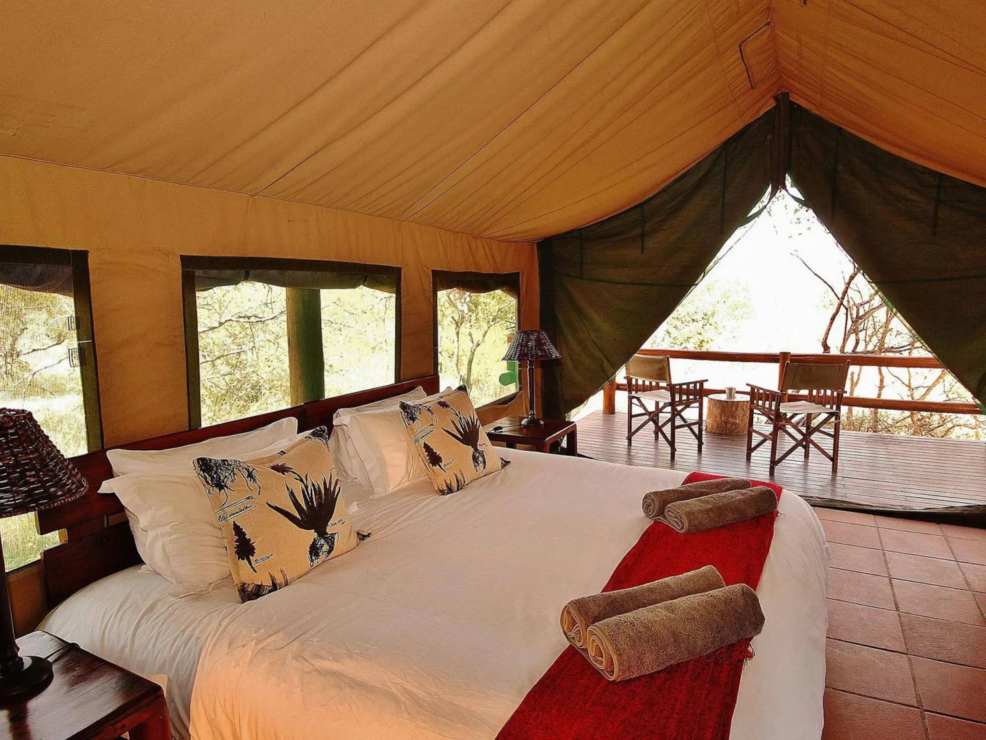 Sausage Tree Safari Camp