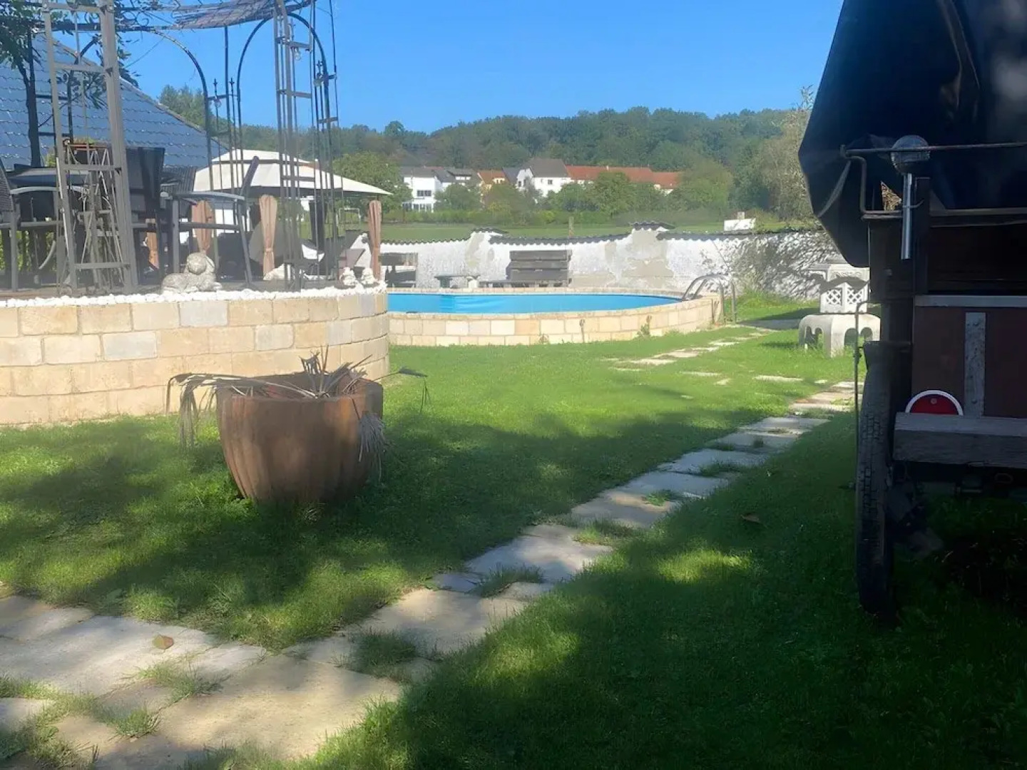 Bewitching Apartment With Garden and Terrace