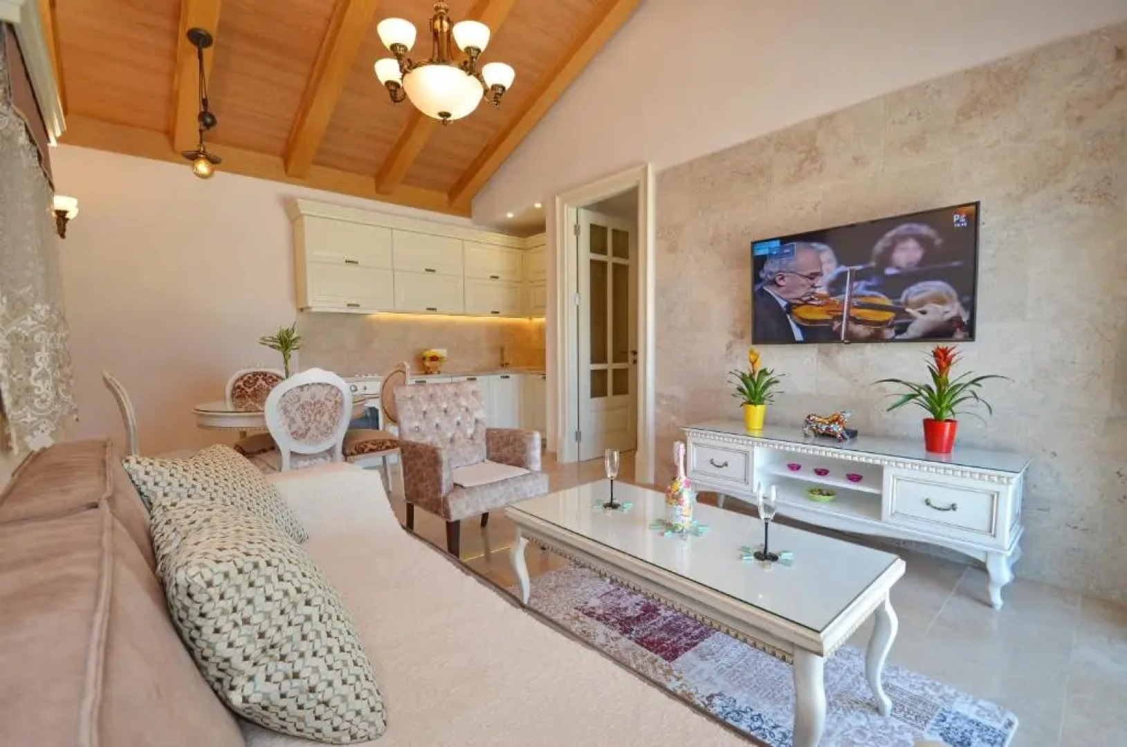 Leut Stone Residence