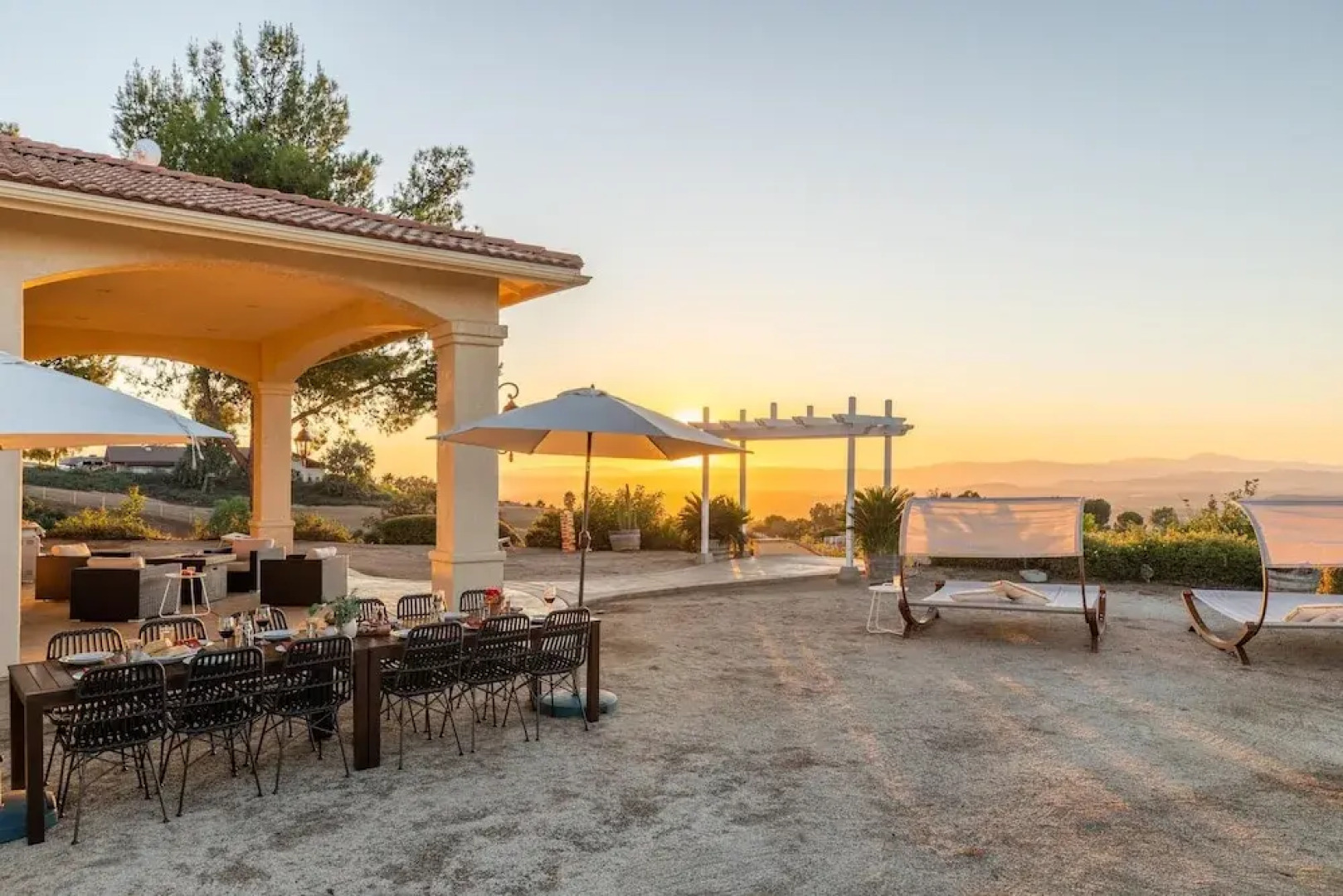 Glenoak by AvantStay | Sleeps 16! 4.5 Acres w/ Spa & Panoramic Man Views