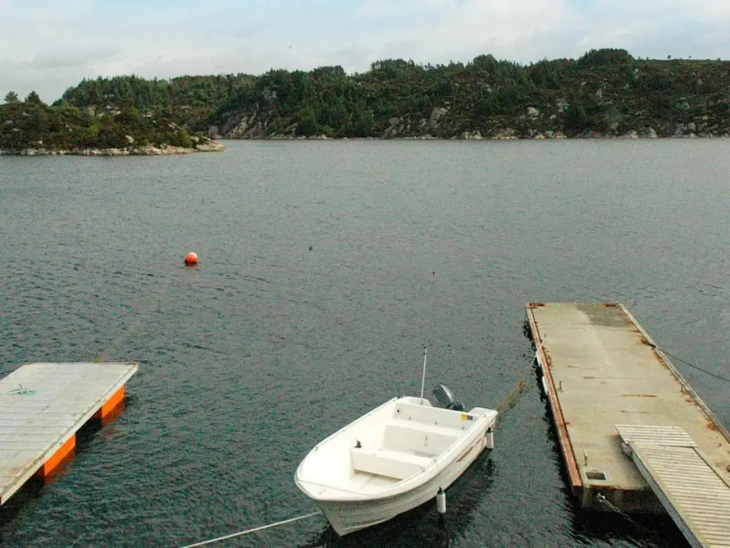 Four-Bedroom Holiday home in Urangsvåg