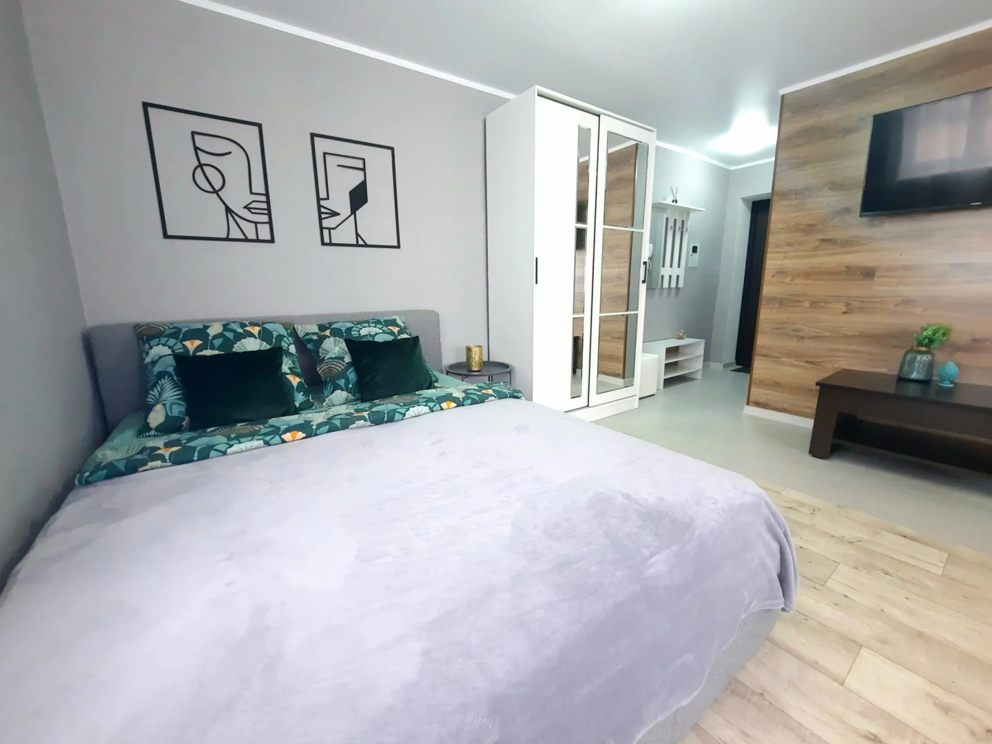 Odeyalkin (Одеялкин) на улице Софинского