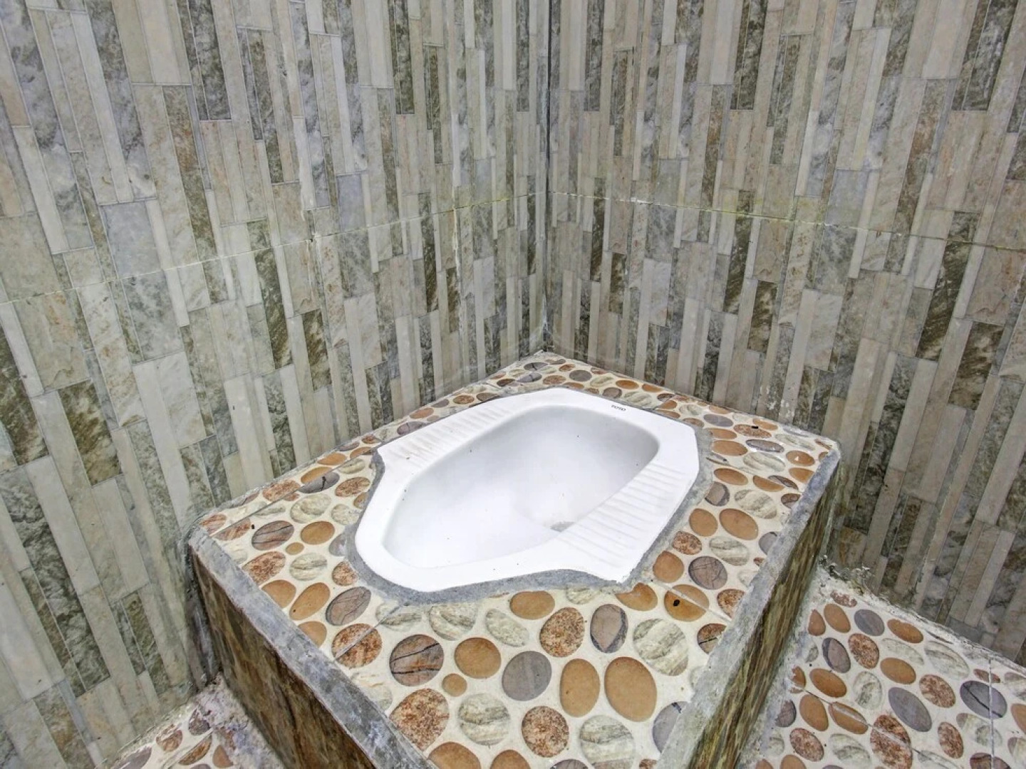 Hotel O Homestay Bang HajiNearLapangan Penujak ( Inen Gonggang)