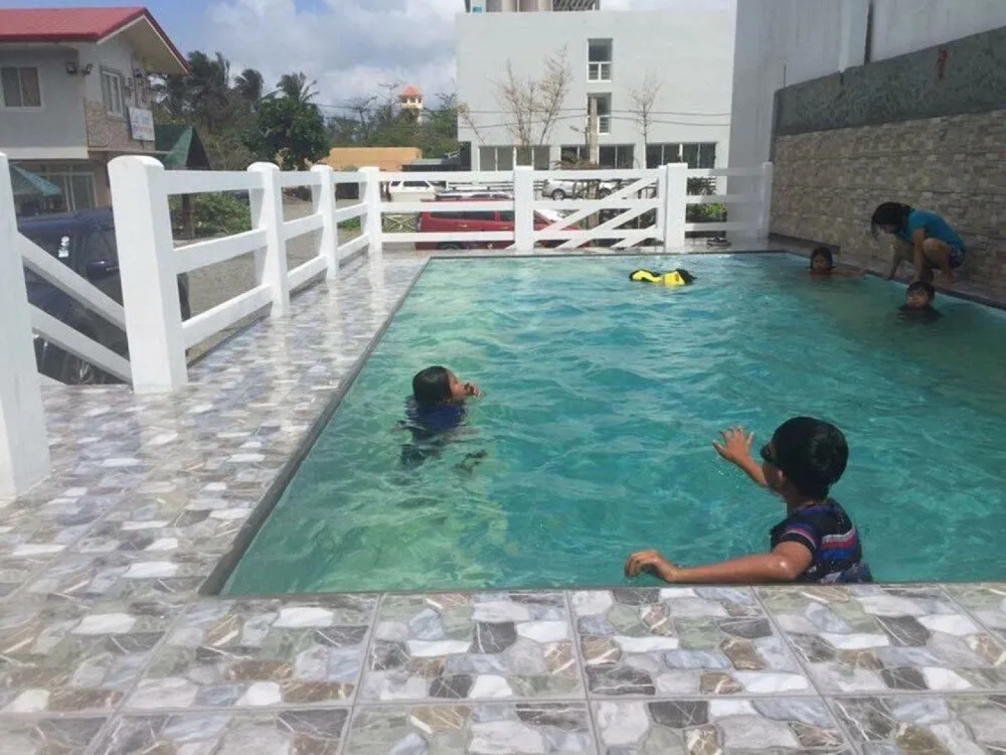 Lee Yons Oceanfront Inn