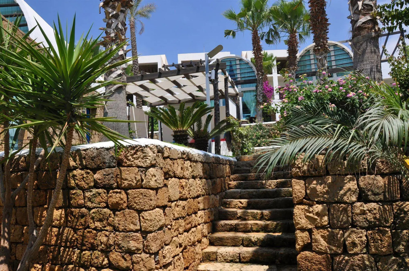 Warwick Pangea Beach Resort & Spa