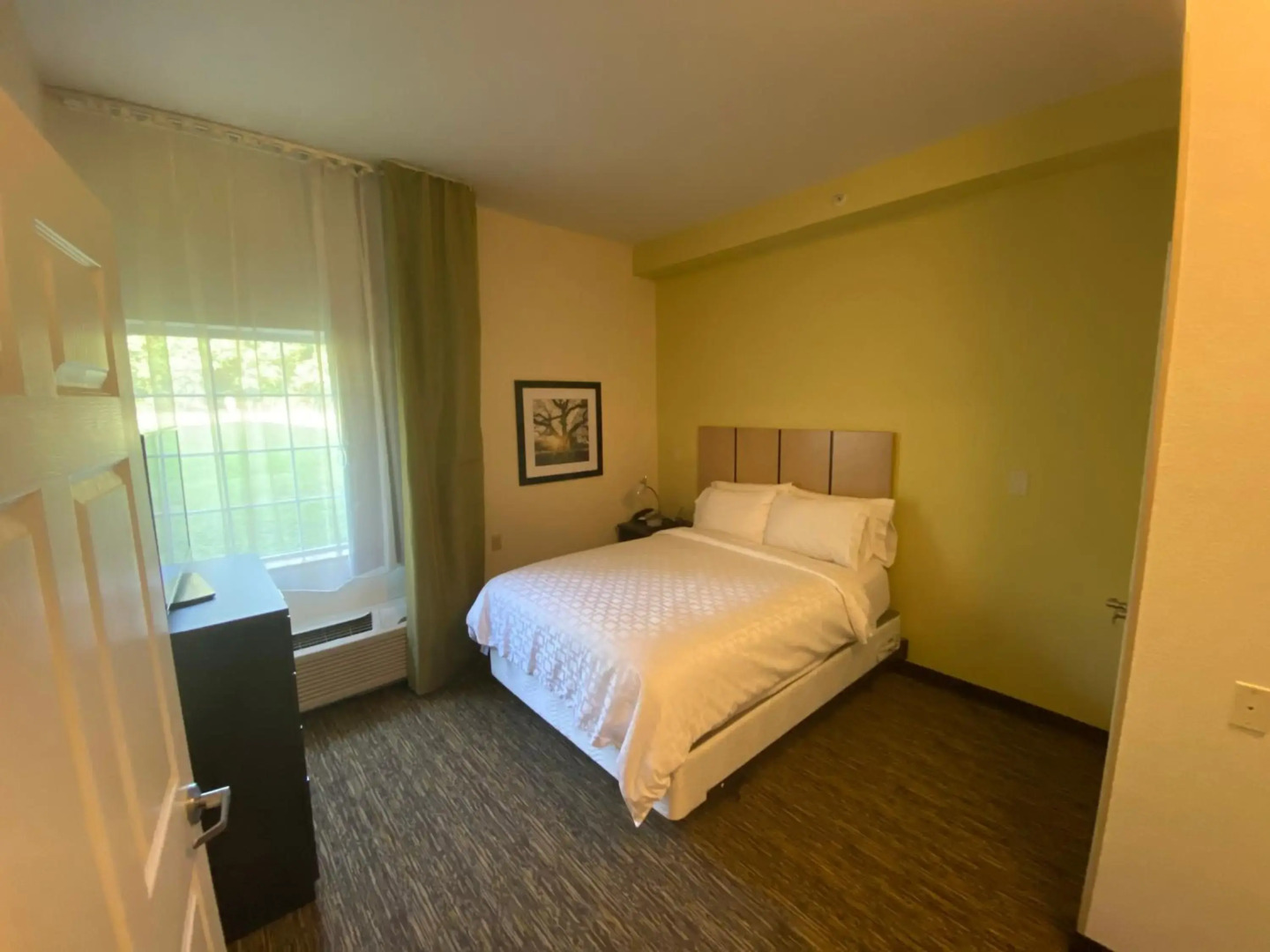 Candlewood Suites Hattiesburg by IHG