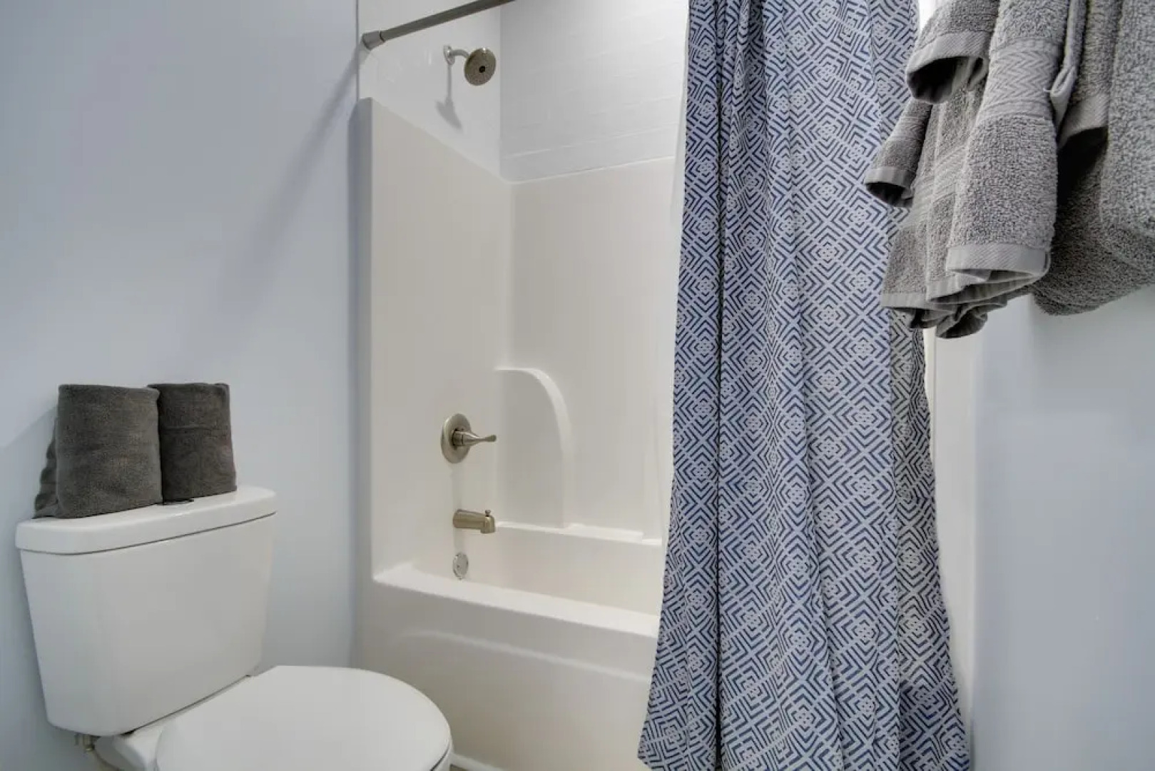 Sunny Gulfport Vacation Rental: Walk to Beaches!