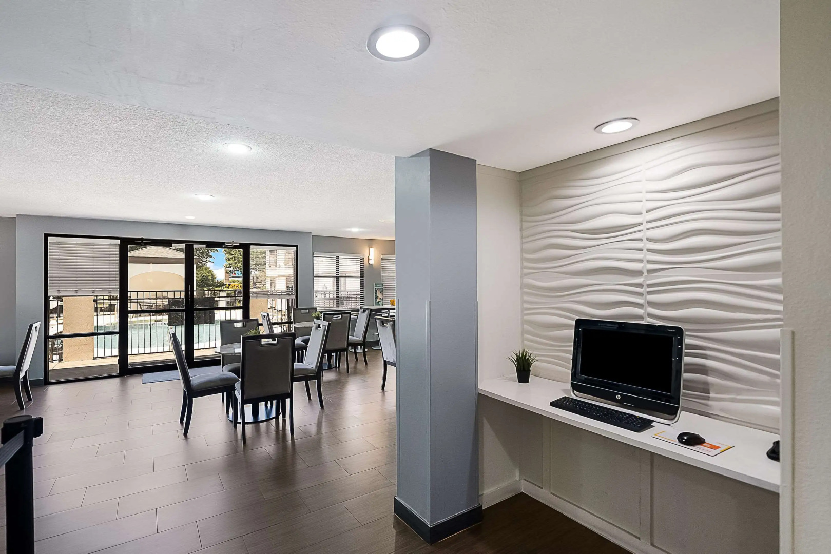 Quality Inn & Suites Irving DFW Airport South