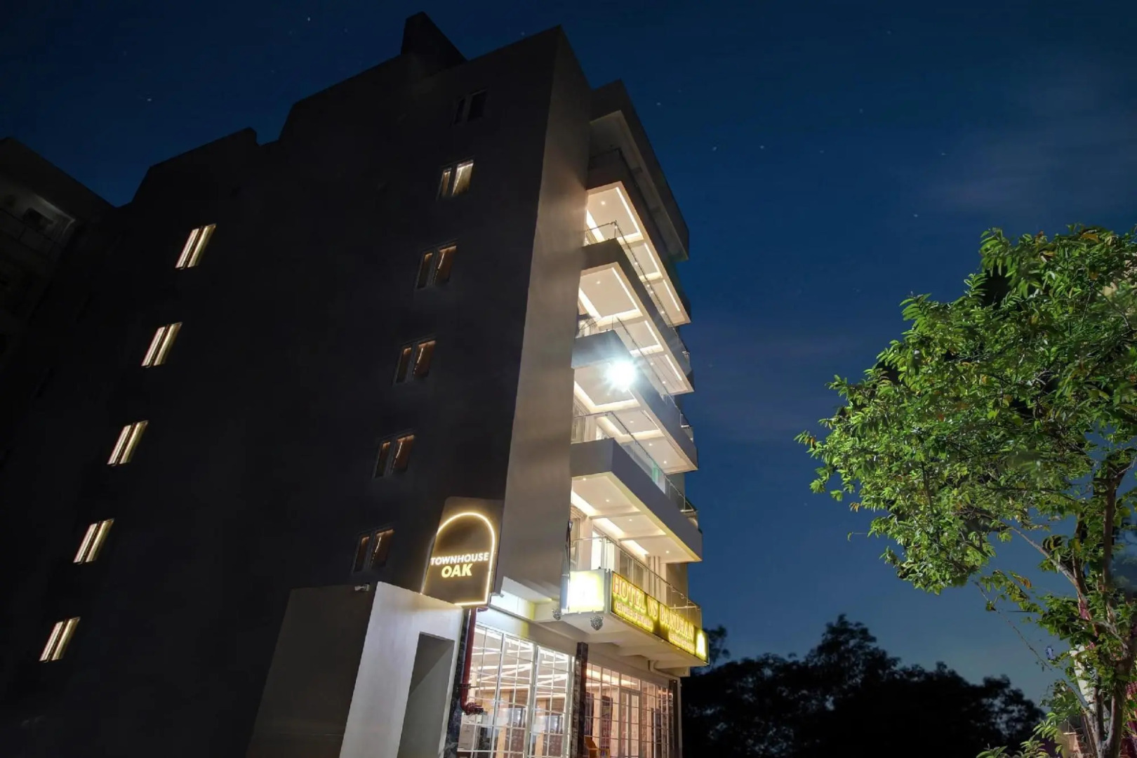 Townhouse OAK VS Shivanya