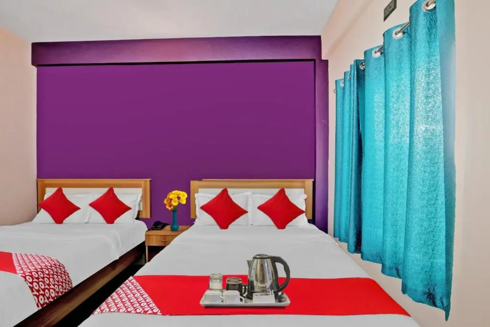 Flagship 93452 The Runway Inn Resort