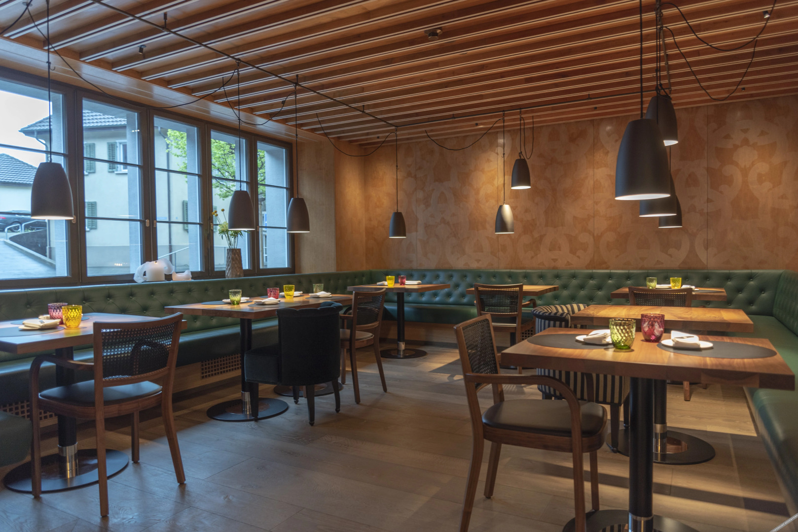 Отель Caspar Swiss Quality