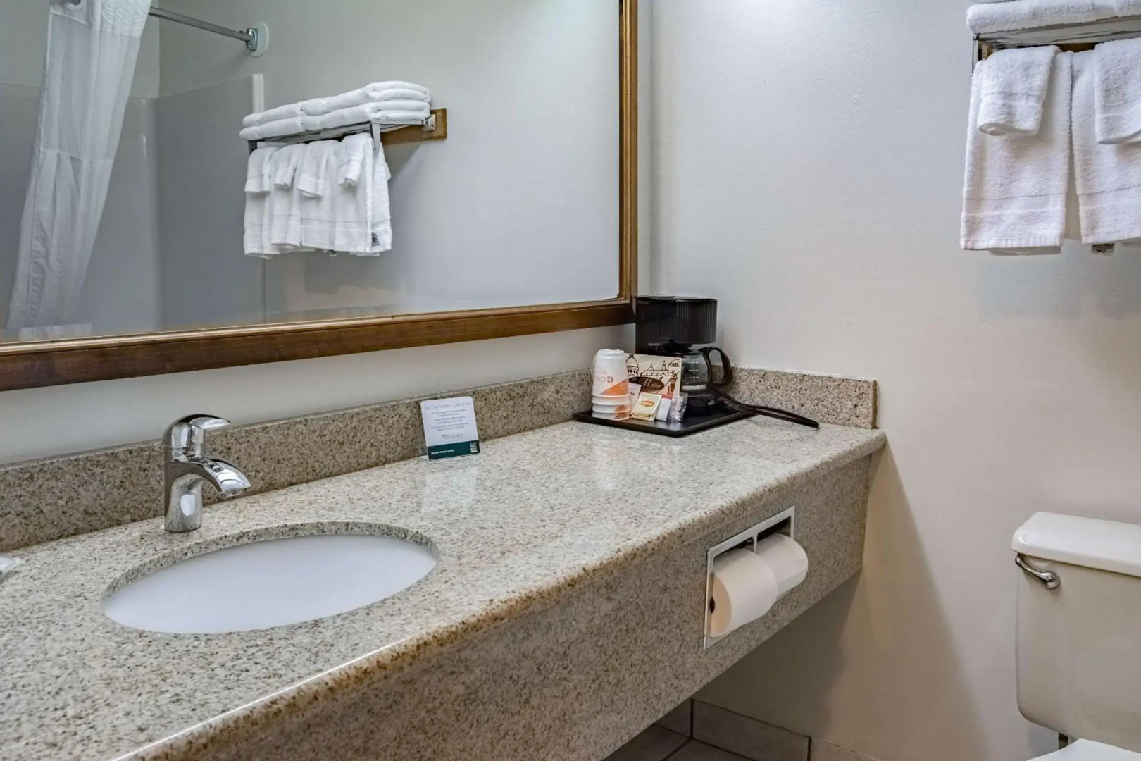 Quality Inn & Suites Vancouver North
