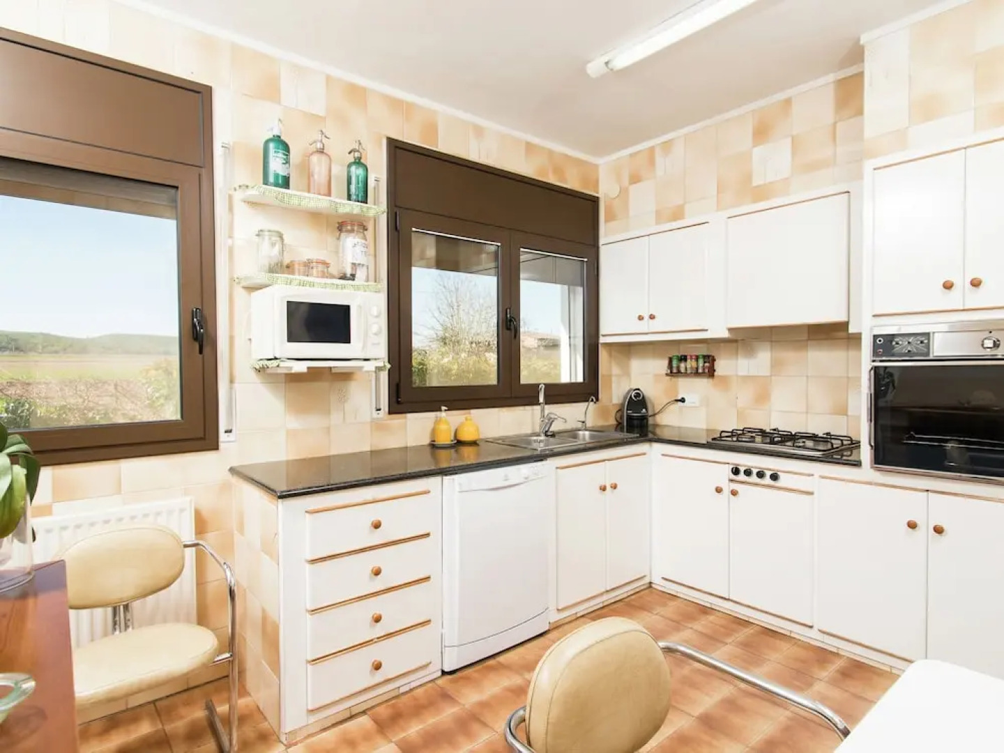 Beautiful Detached Holiday Home With Swimming Pool and Garden Near the Coast