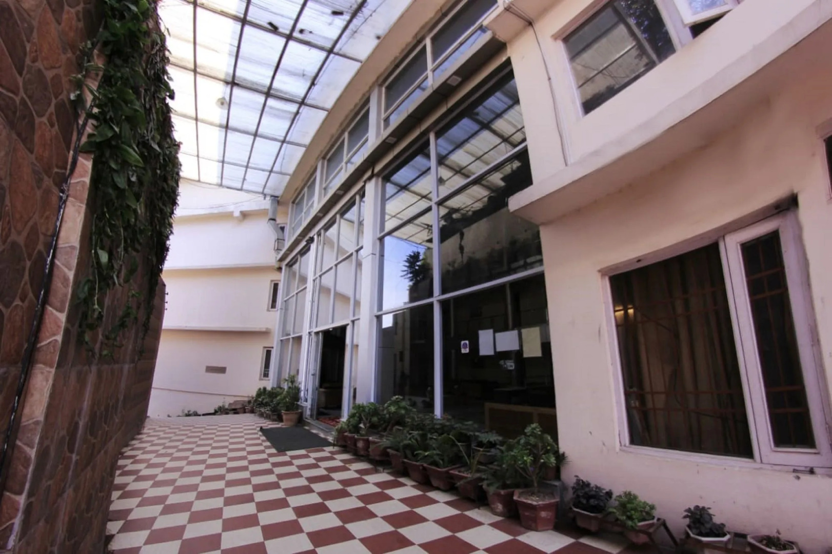 Hotel Sukh Sagar Regency