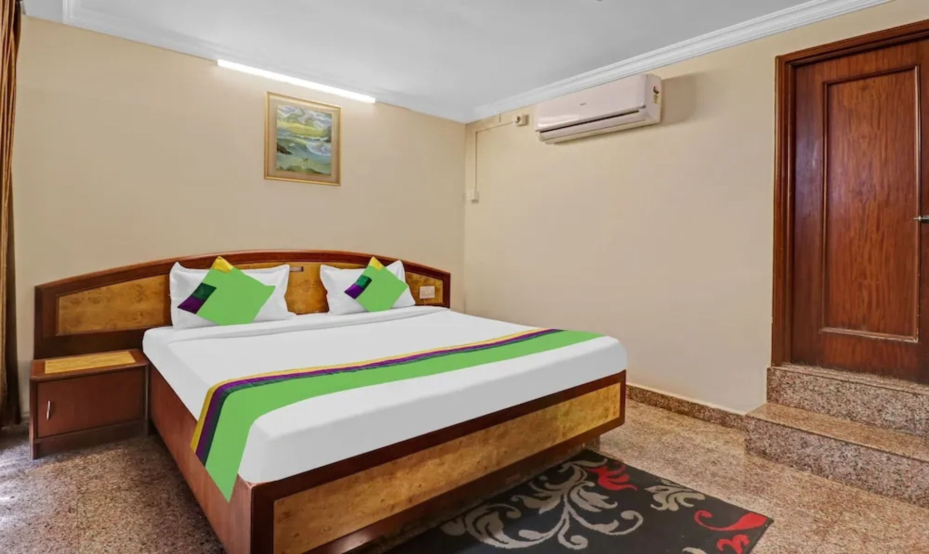 Treebo Surya Yatri Niwas