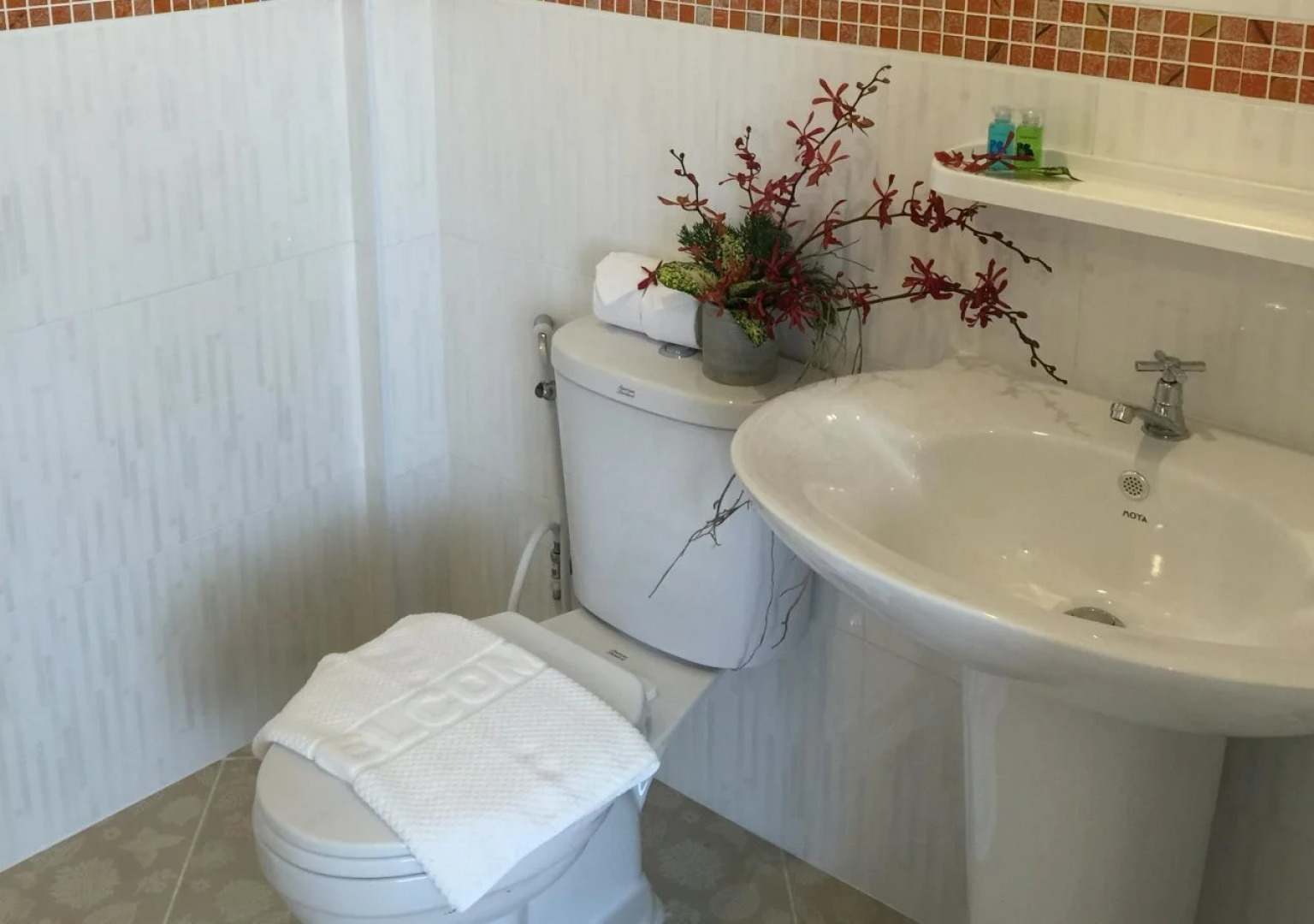 The Royhanna Beach House