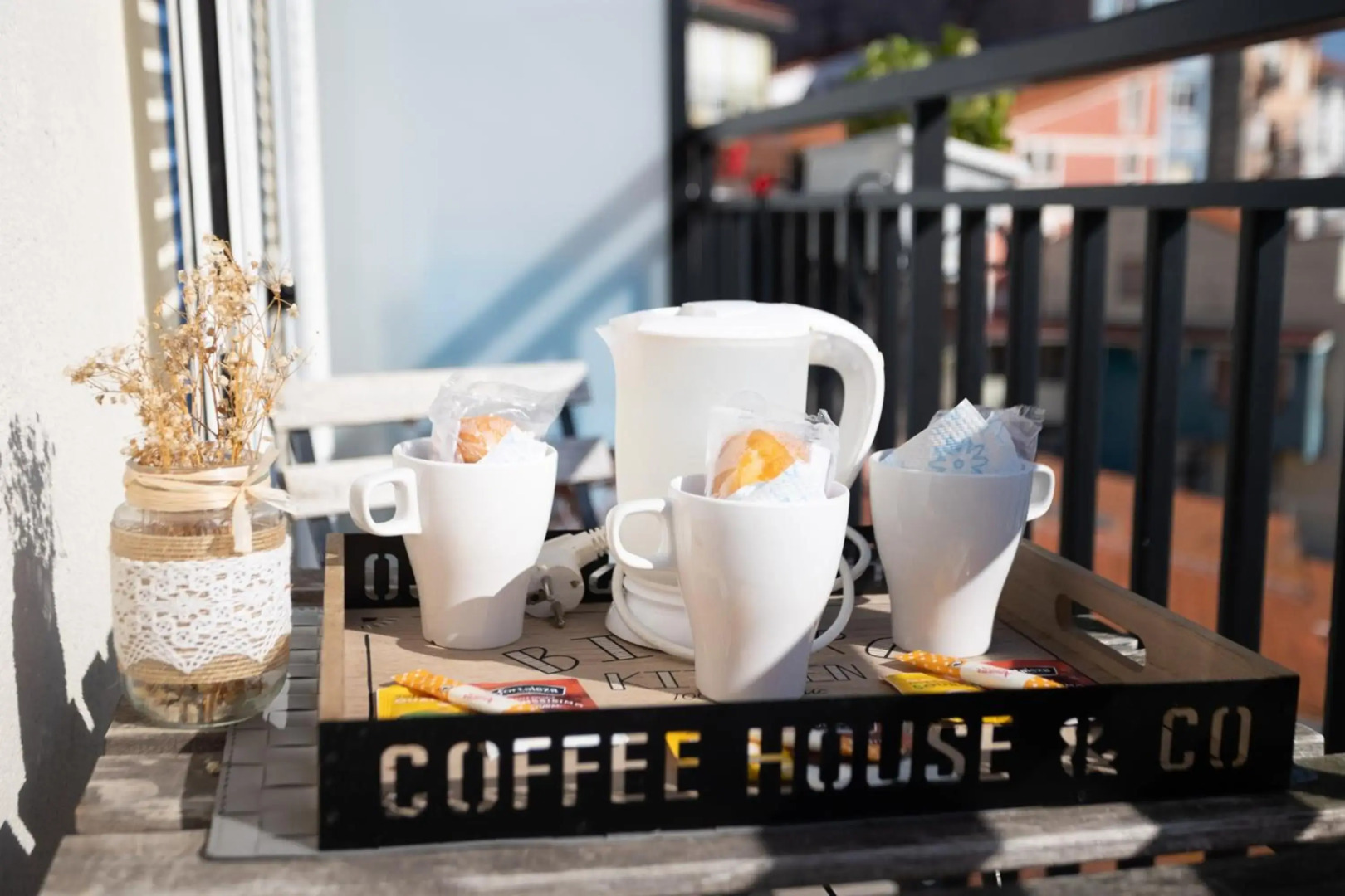 Torrontero con vistas al mar