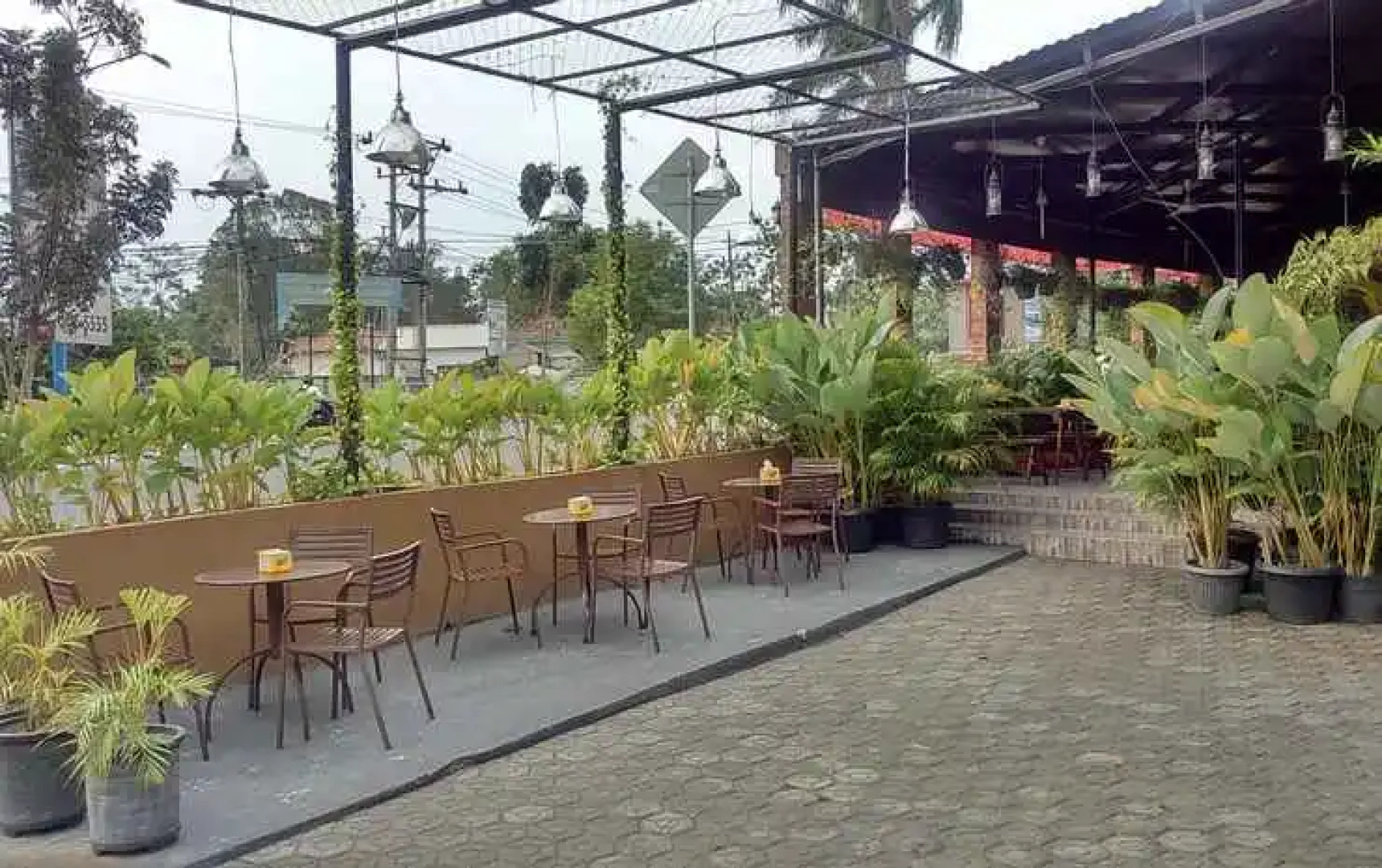 Puri 56 Hotel & Resto