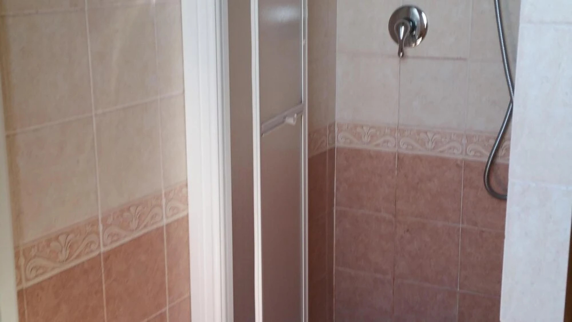 Mimosa Apartment in a No Kids Farm House