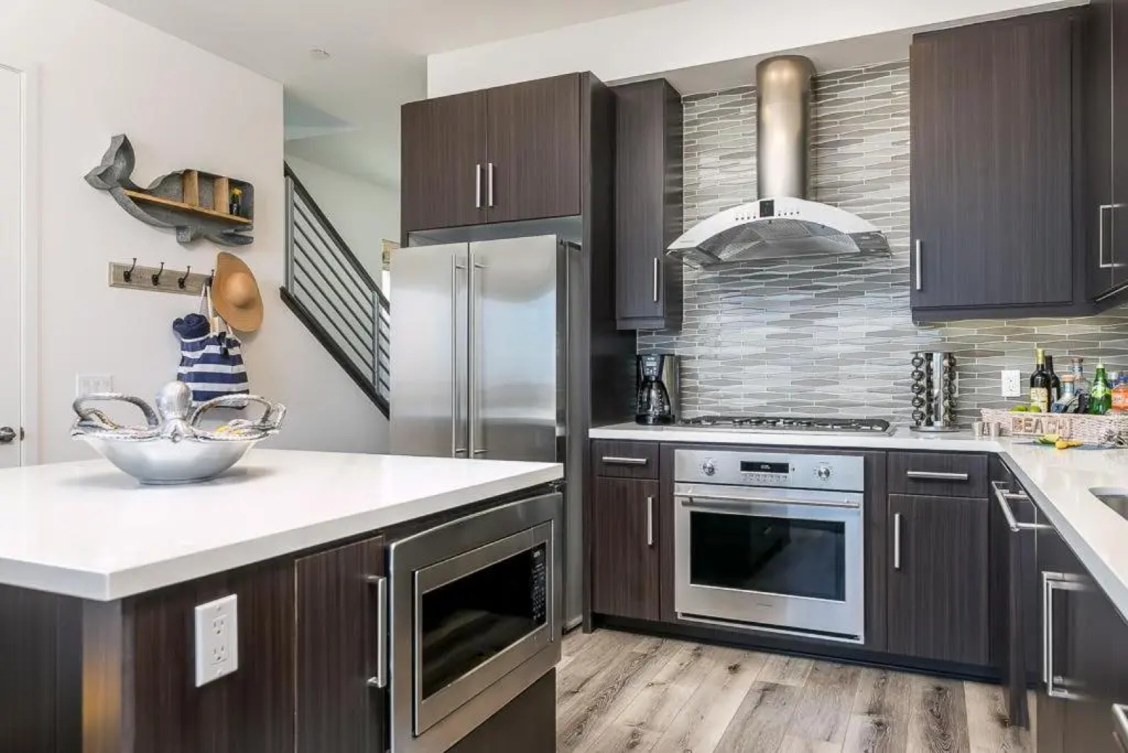 Ocean View 3 Bedrooms Condo, just steps from the park, pier & water!