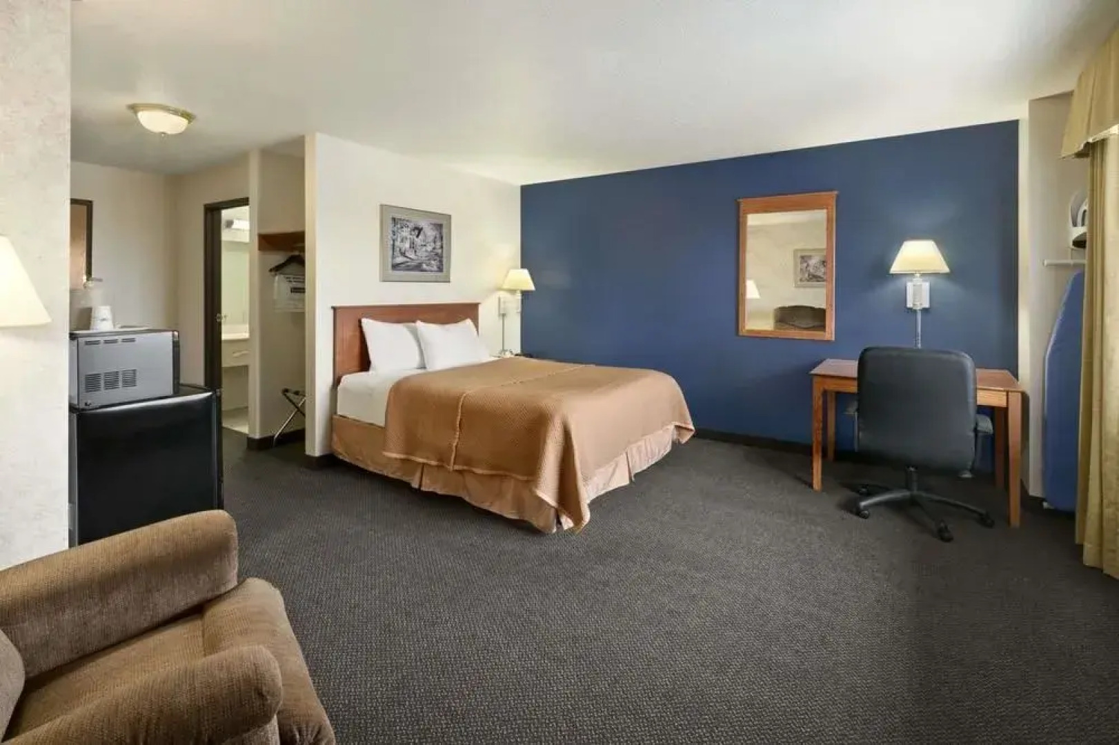 Travelodge and Suites Fargo/Moorhead