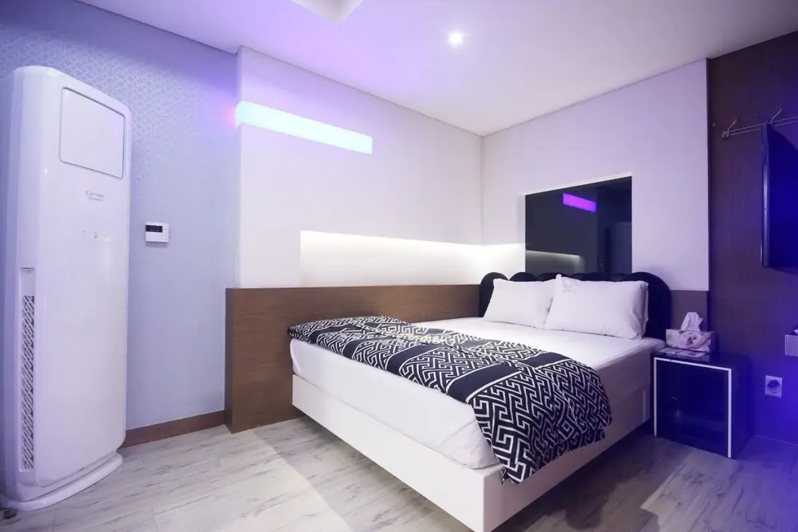 Gyeongsan Instar Hotel