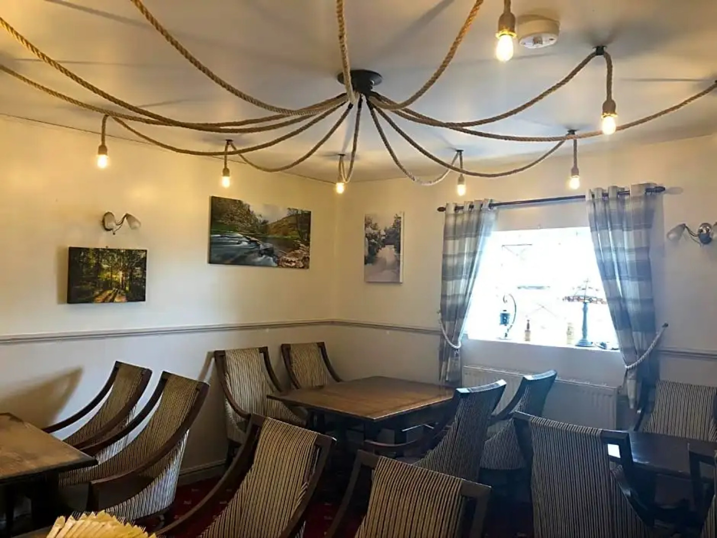 The Jug and Glass Inn