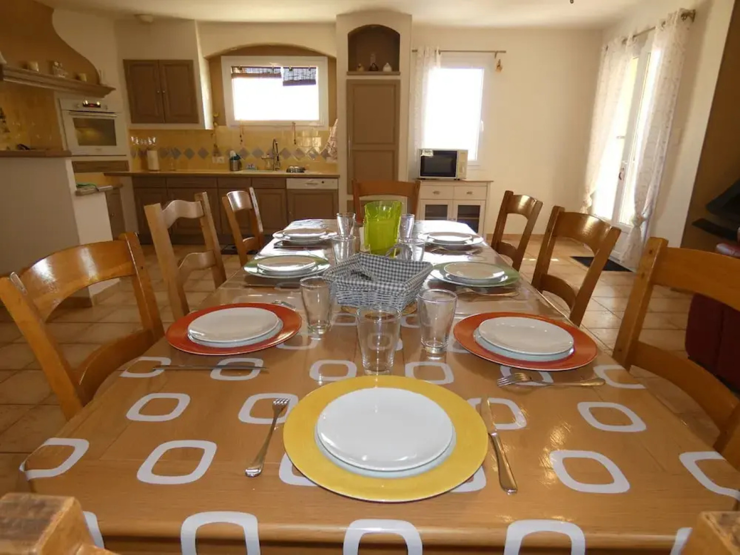 Inviting Villa in Saint Paul Trois Chateaux With Pool