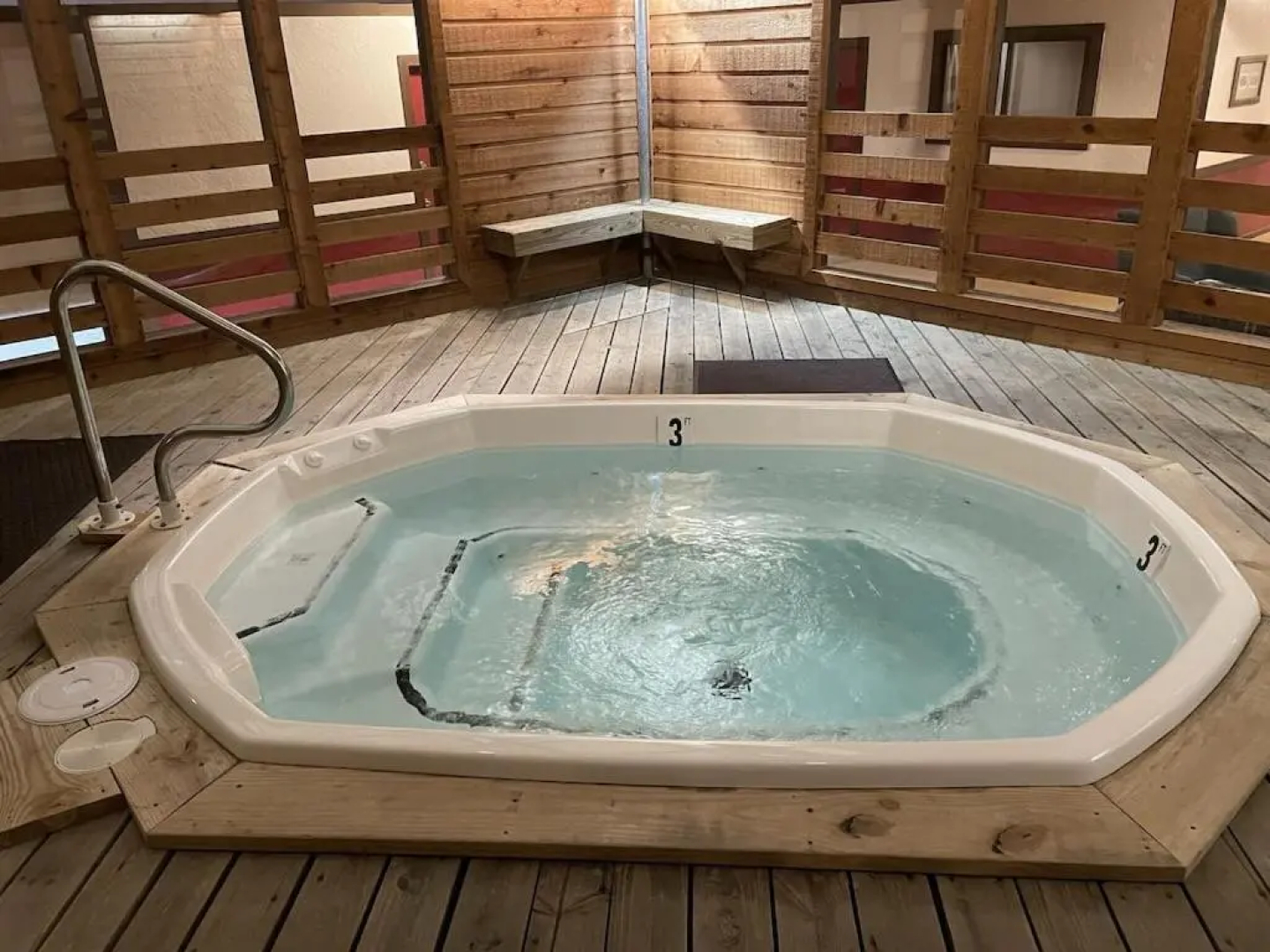 Paradise NEW 2B 2B Walk to slopes Hot Tubs