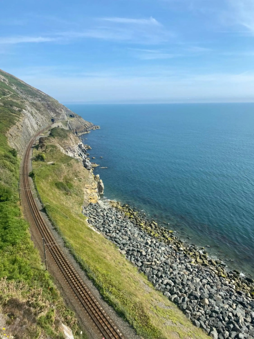 Hugo Mews Bright Studio Apartment