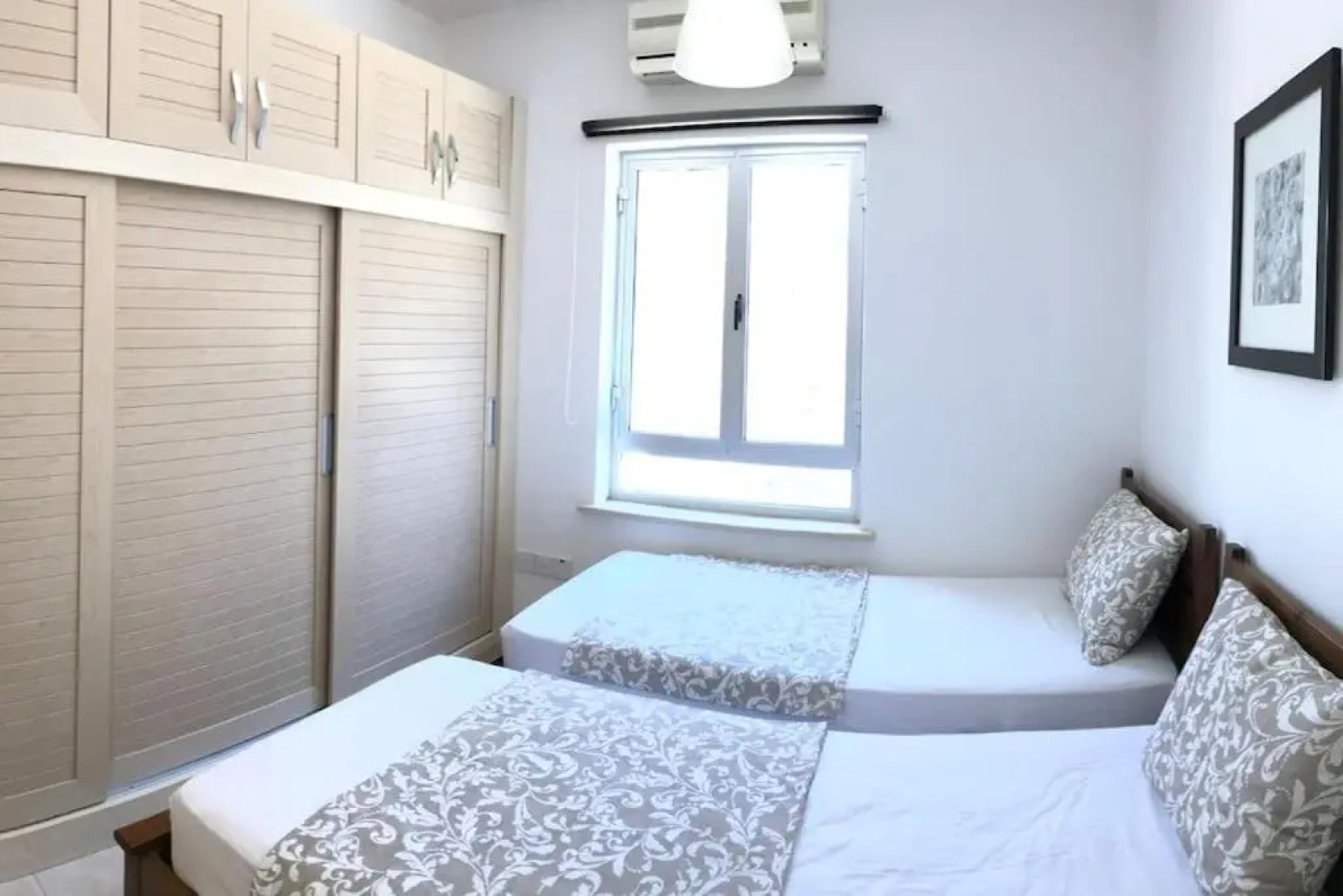 Boutique seafront apartment