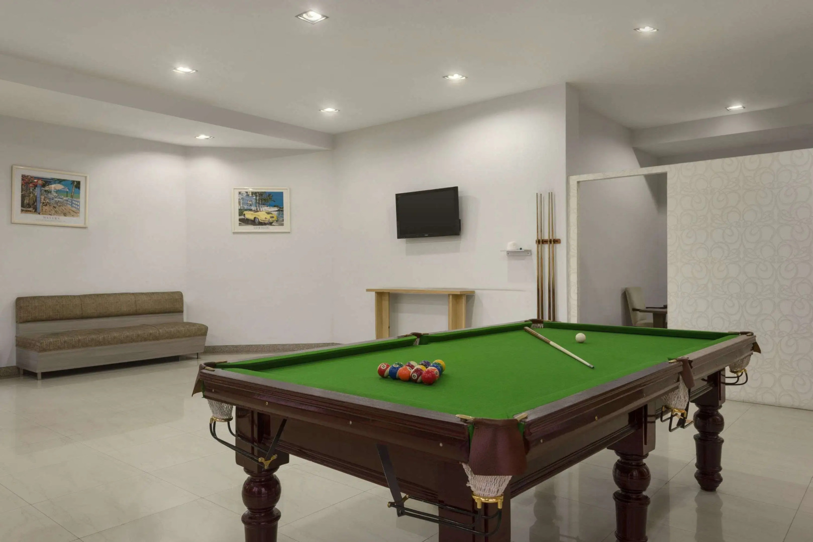 Days Hotel by Wyndham Neemrana Jaipur Highway