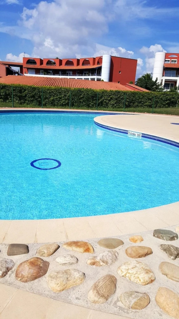 Apartment With one Bedroom in Pérols, With Pool Access, Furnished Terr
