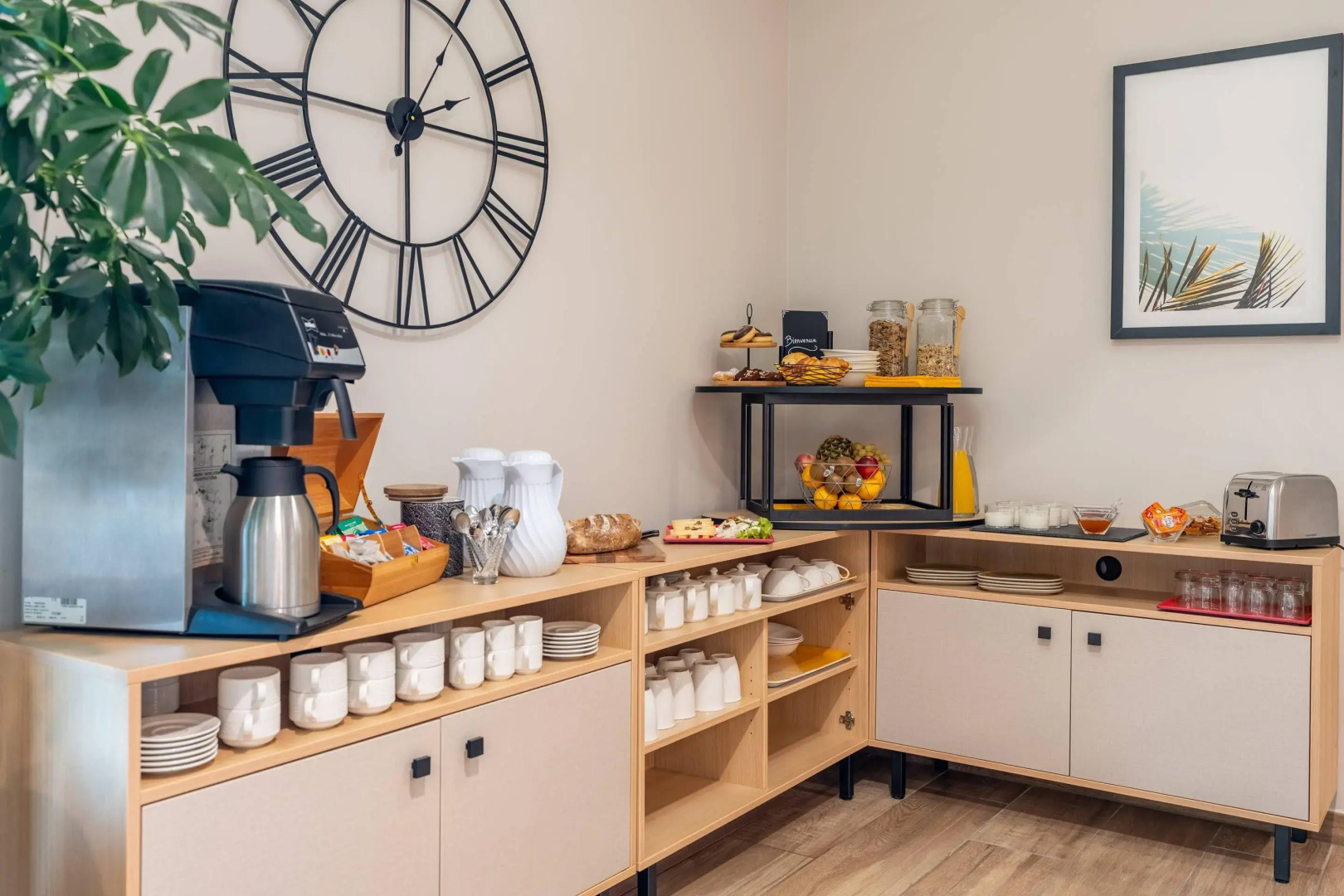 Quality Suites Villefontaine