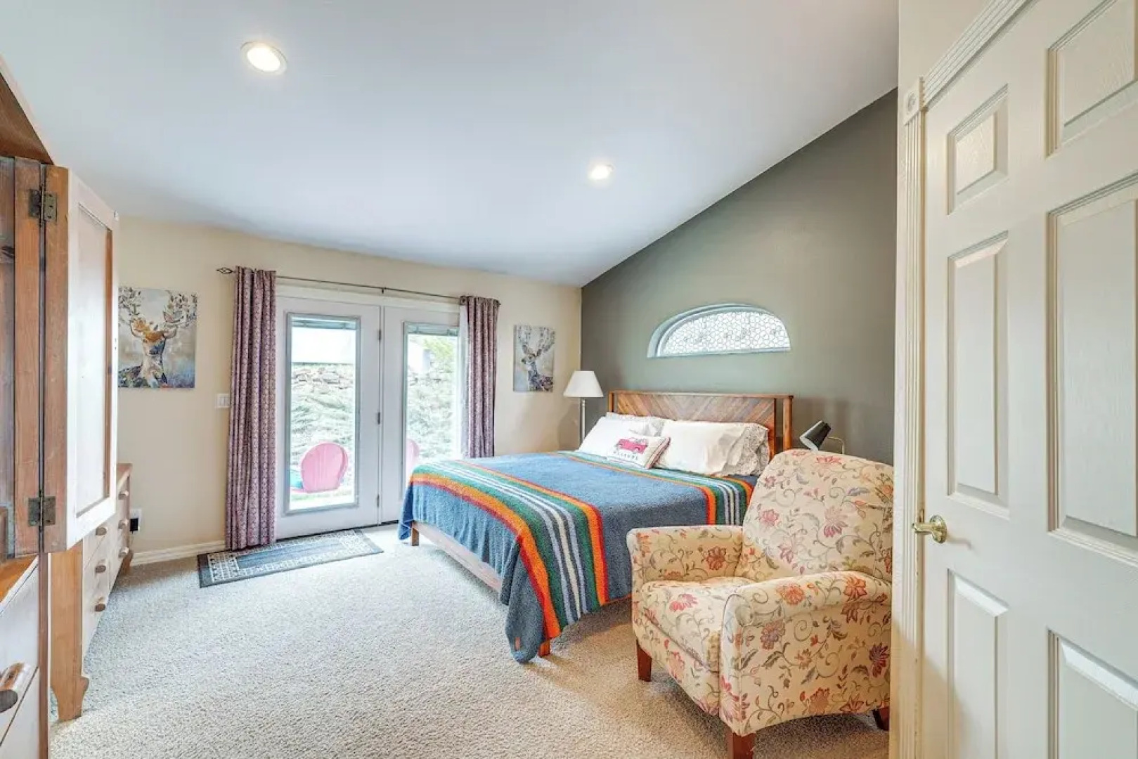 Inviting Great Falls Home w/ Wraparound Deck!