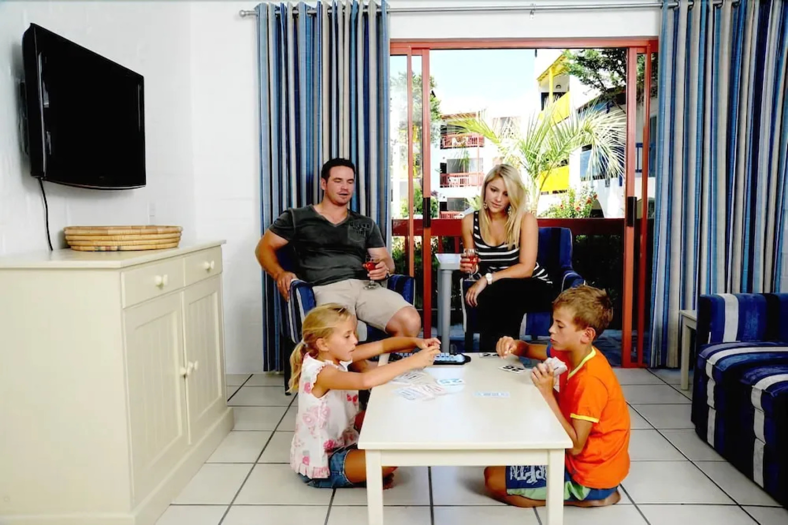 Club Mykonos Athenian Cascades