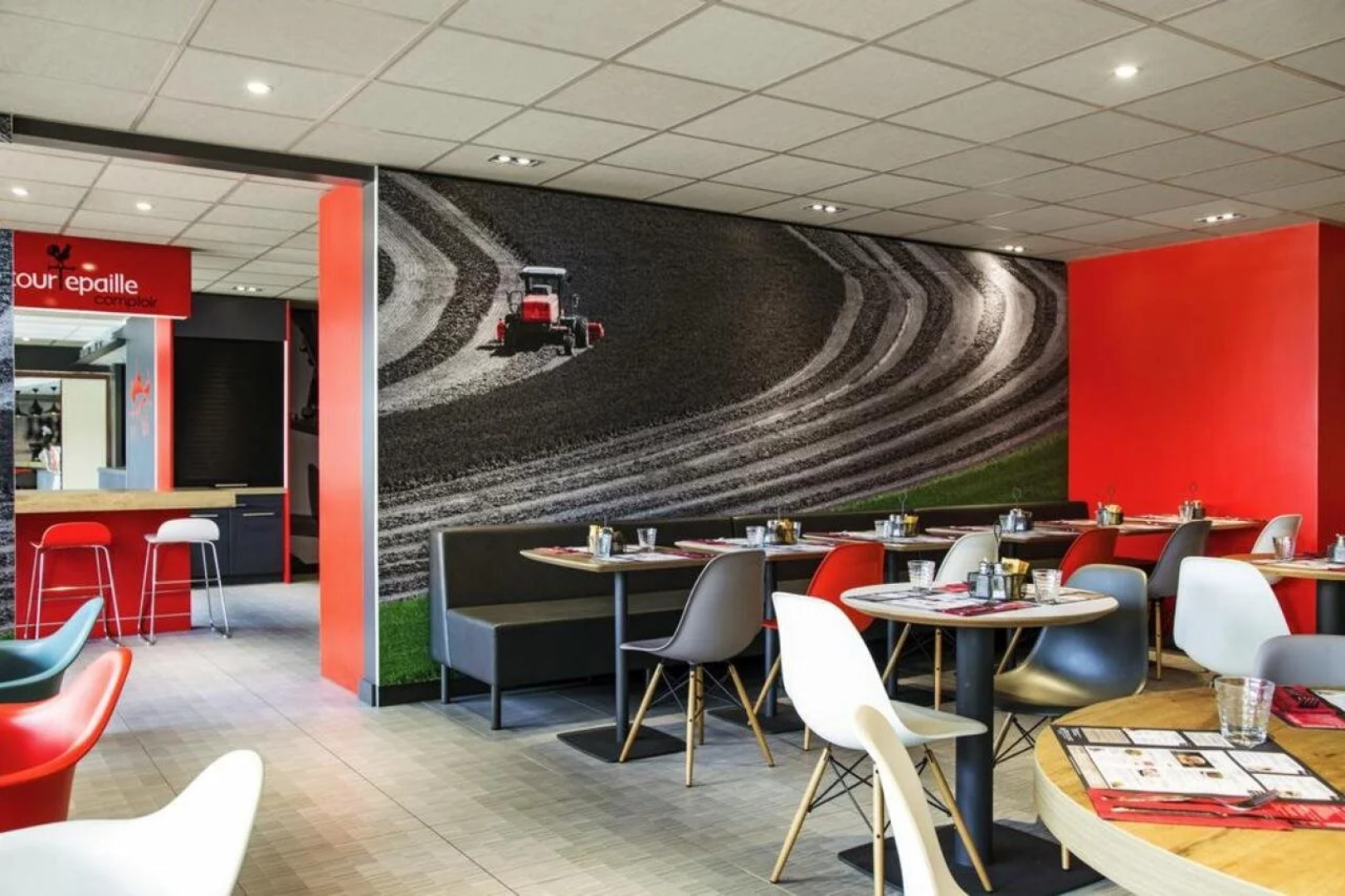 ibis Saint-Denis Stade Ouest