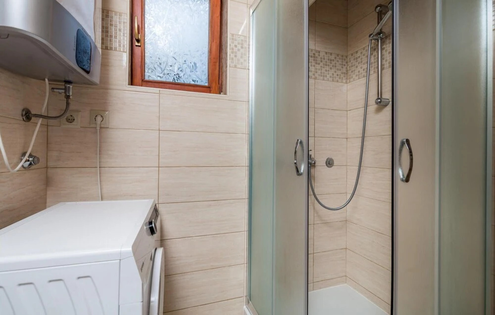 Amazing Home in Karlobag With 3 Bedrooms and Wifi