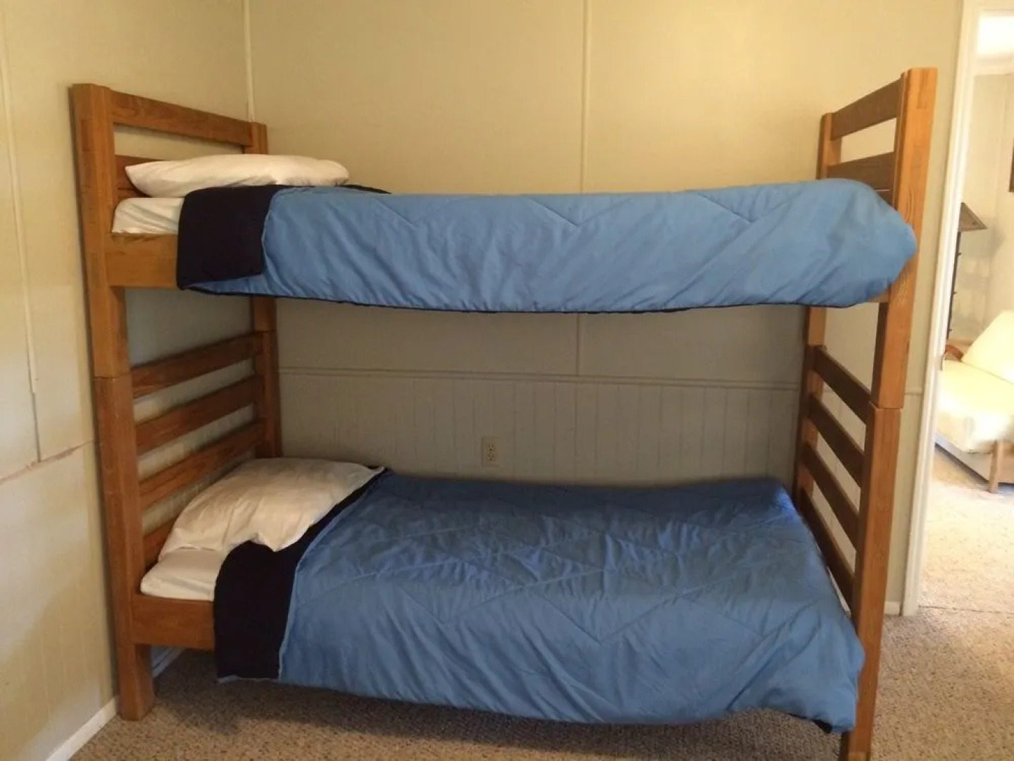 Lone Oak Ranch & Retreat