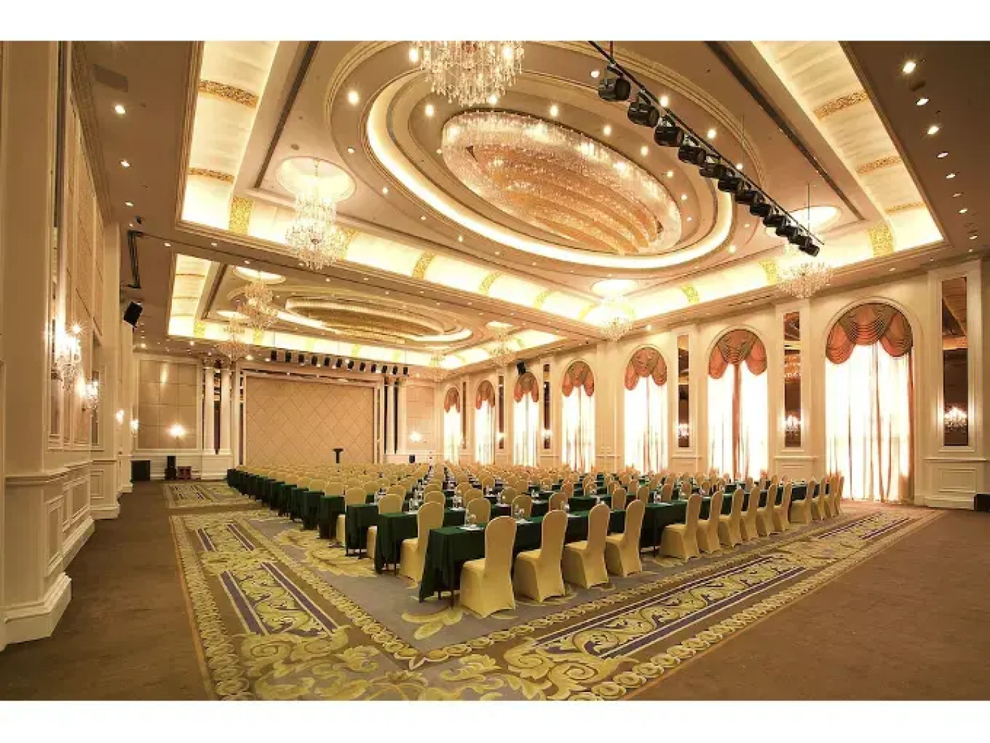 Anqing Country Garden Phoenix Hotel