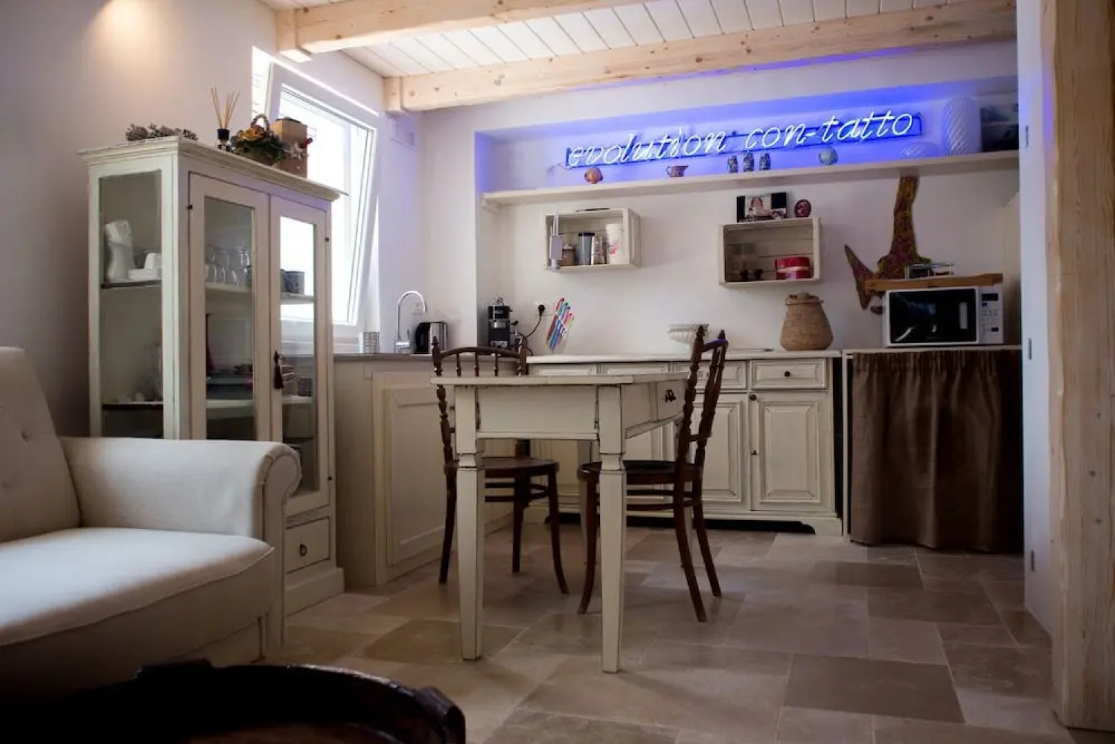 Lamia Tipica con Piscina