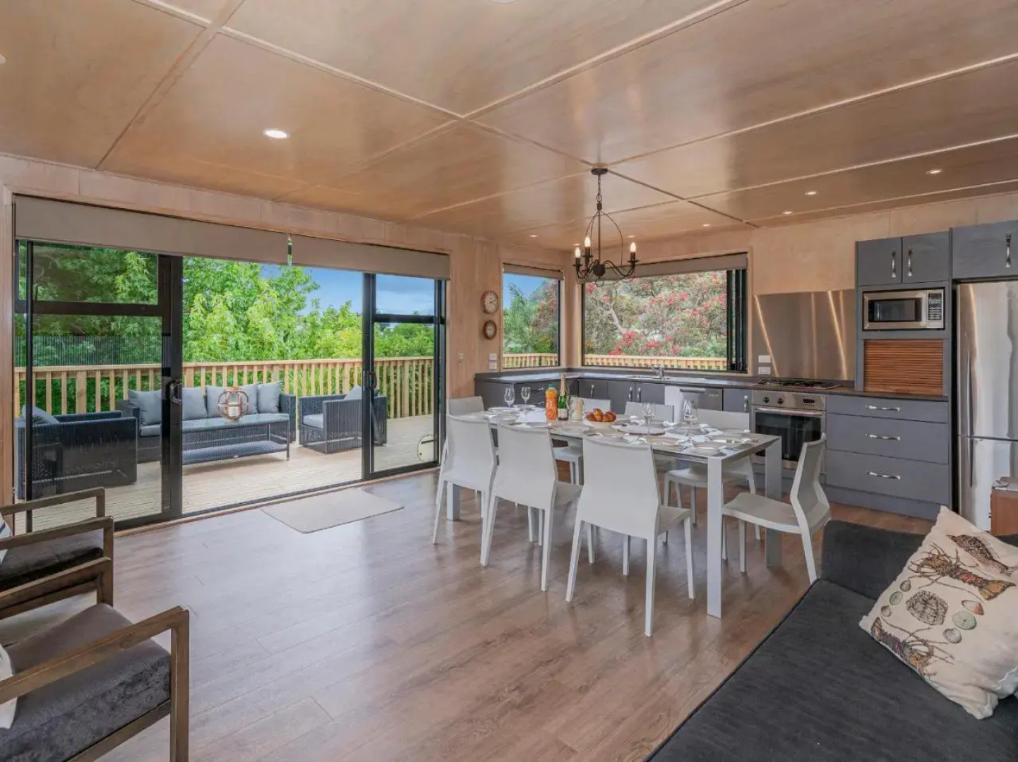 All Decked Out - Matarangi Holiday Home