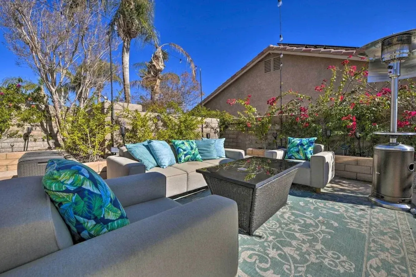 Indian Wells Oasis w/ Pool: Walk to Tennis Garden!